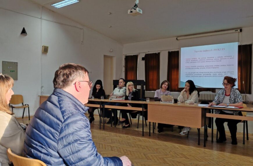 Трибина у Нишу о томе како препознати и спречити трговину људима у дигиталном добу