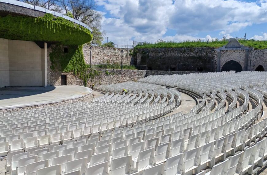 Летња позорница у Тврђави спремна за концерте и фестивале