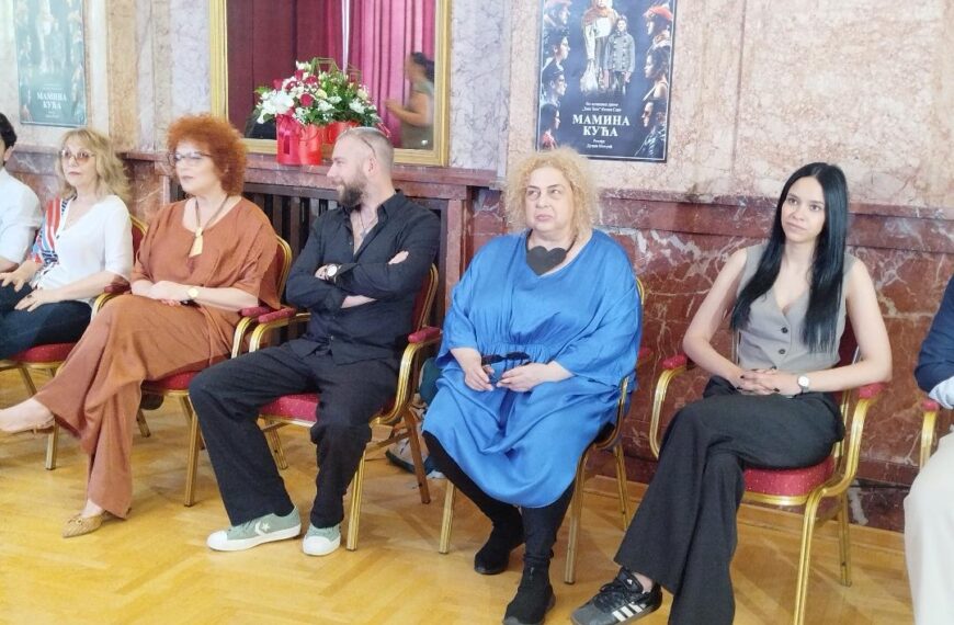 „Мамина кућа“ премијерно у Народном позоришту у Нишу